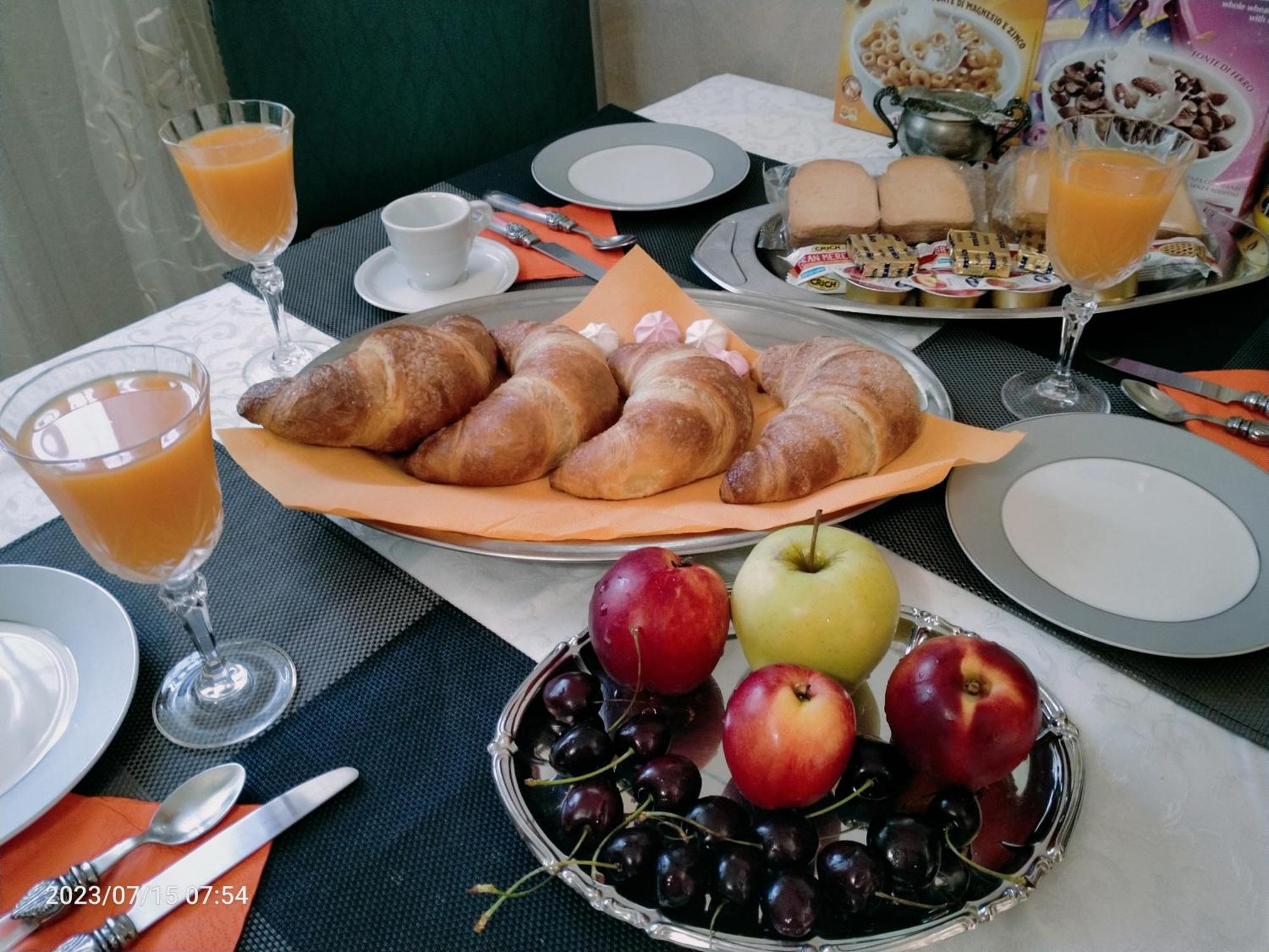 B&B Gardasee Кастельнуово-дель-Гарда Экстерьер фото